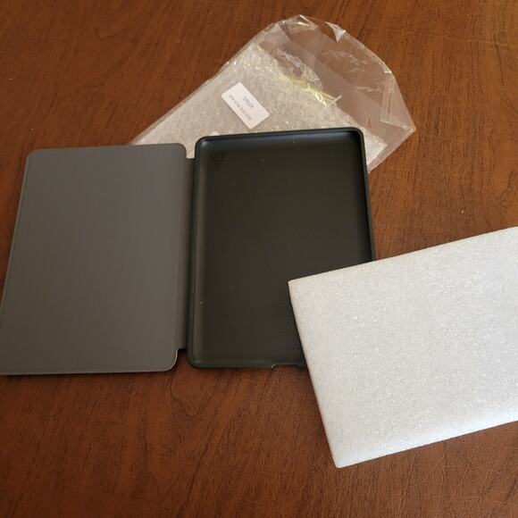 Slim Case Compatible with Kindle Paperwhite 11th Gen 2021 w/auto wake up sleep - Picture 3 of 6